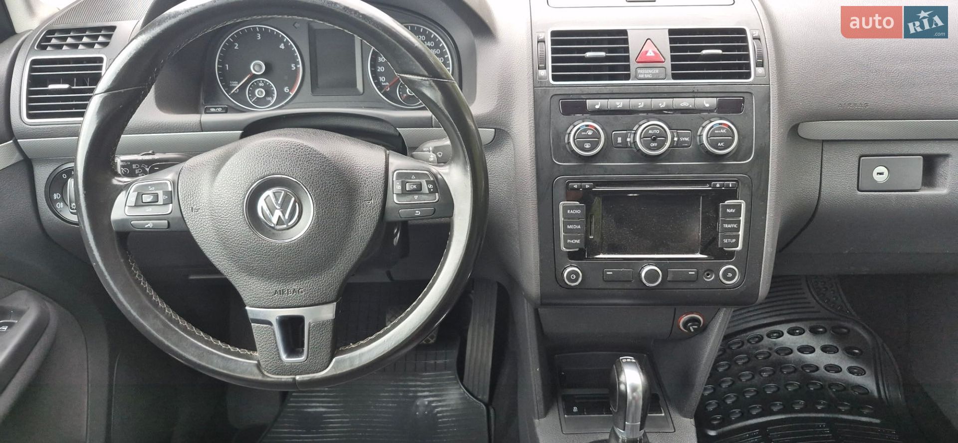 Volkswagen Touran 2013 VIN WVGZZZ1TZEW001359 фото оголошення 4 з 16