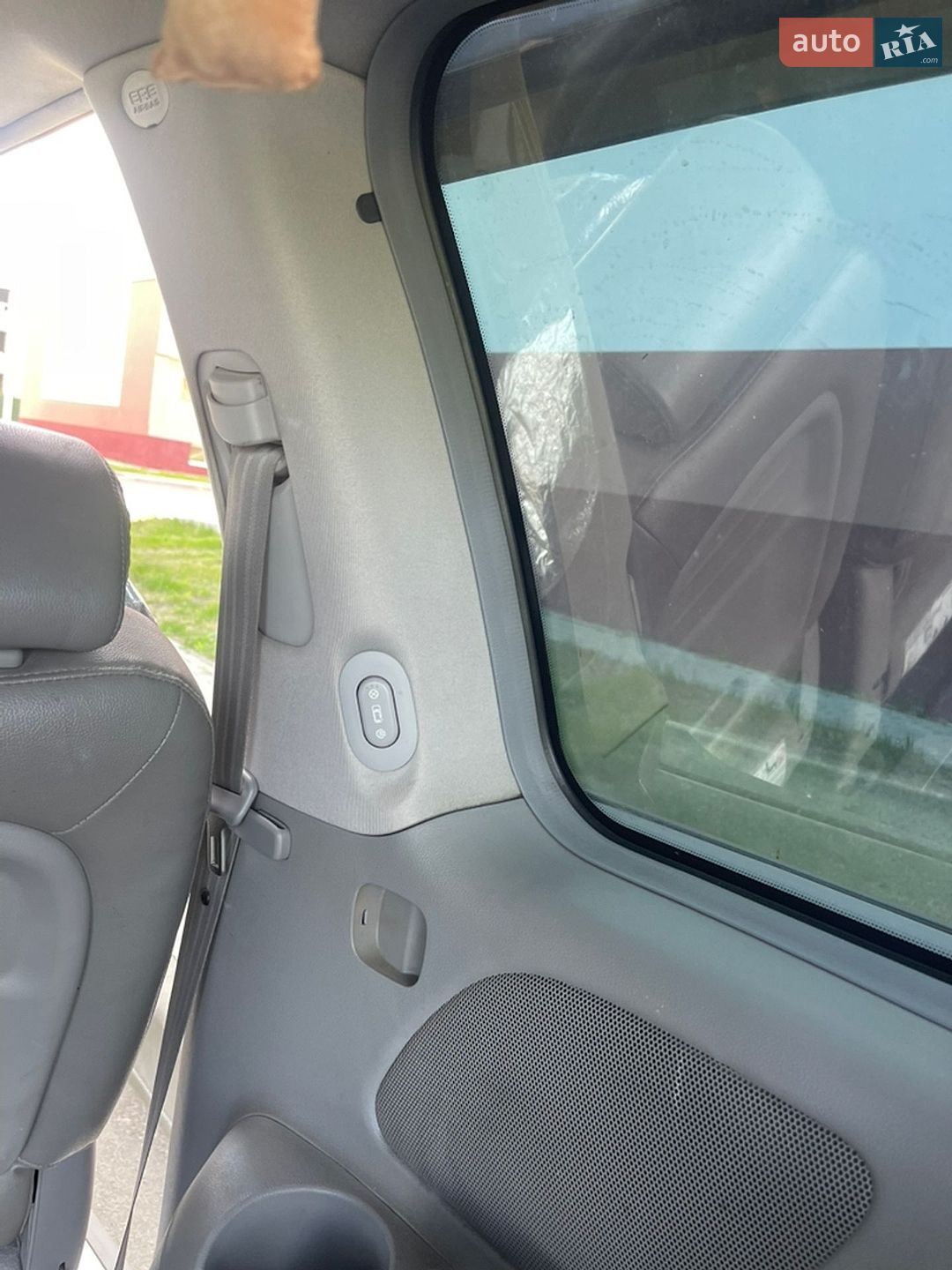 Kia Carnival 2006 VIN KNEMB754376117472 фото оголошення 16 з 22