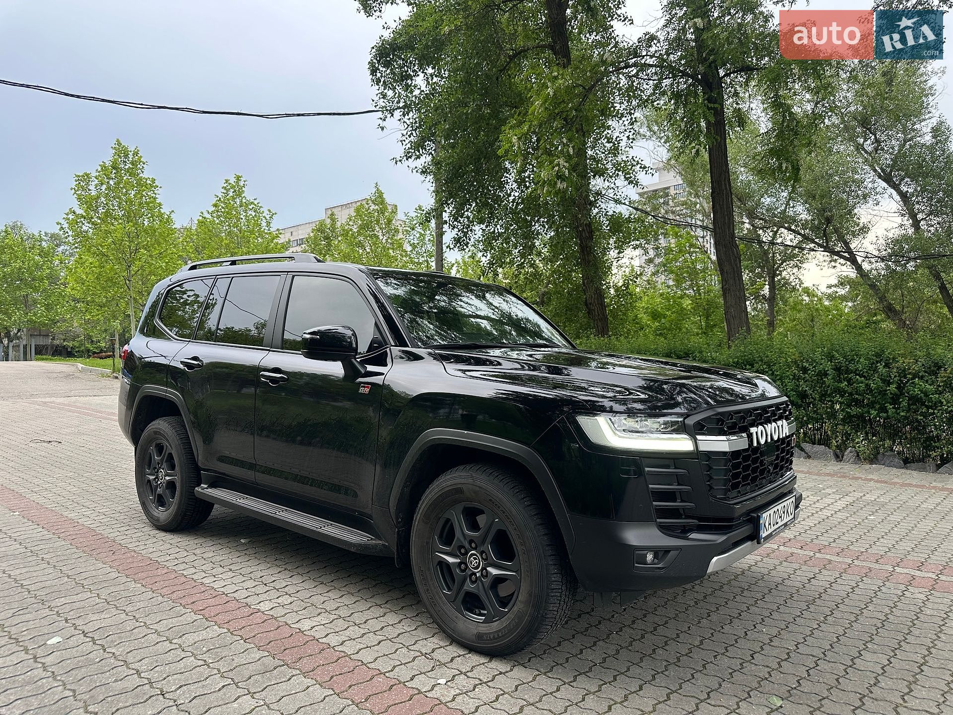 Toyota Land Cruiser 2022 VIN JTMAAABJ204014603 фото оголошення 2 з 9