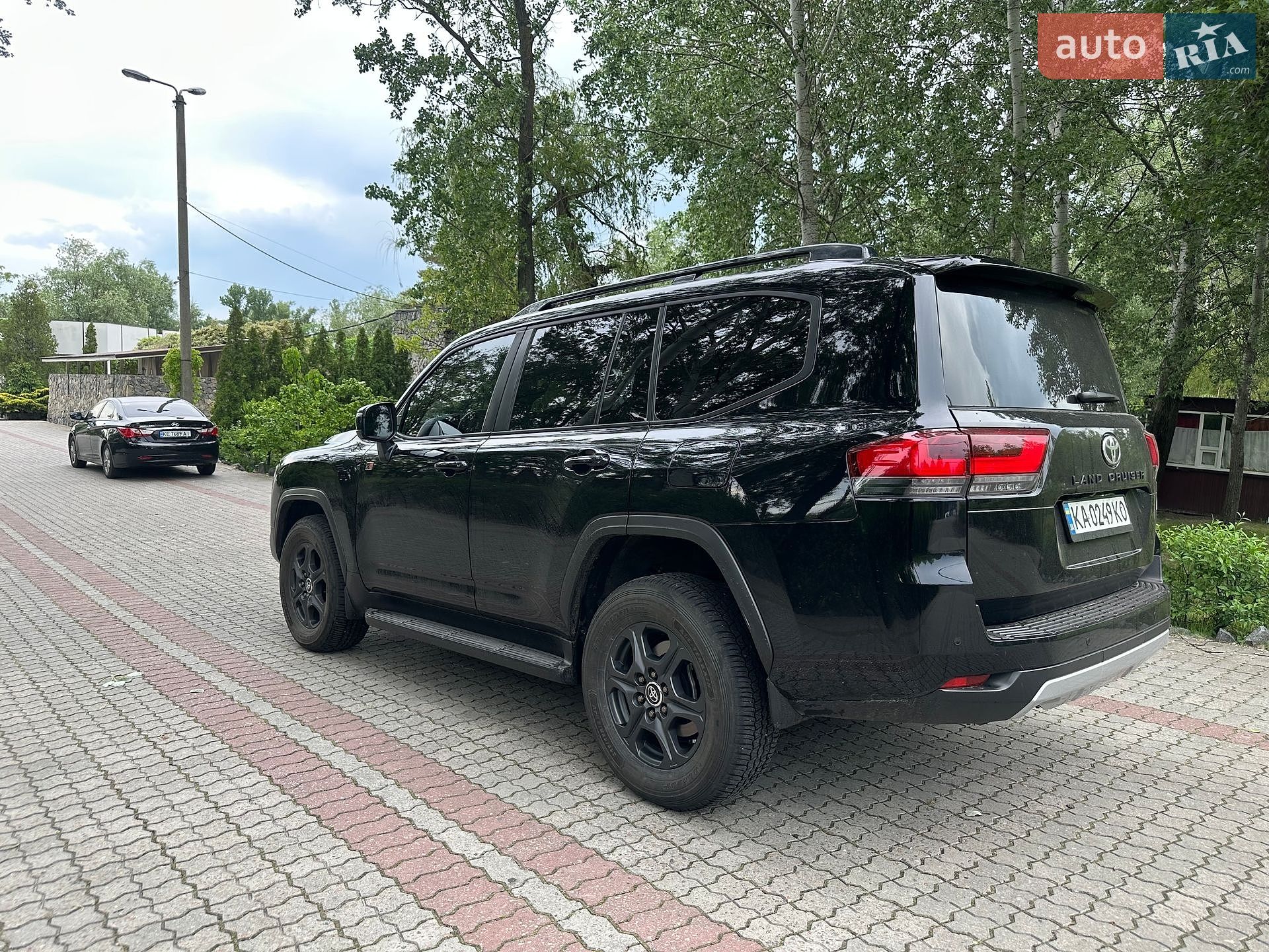 Toyota Land Cruiser 2022 VIN JTMAAABJ204014603 фото оголошення 3 з 9