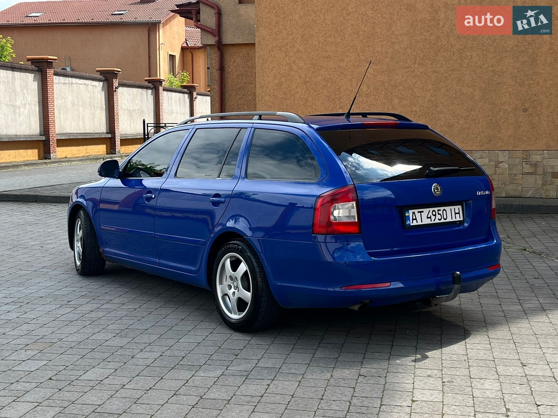 Skoda Octavia 2009 VIN TMBHT61Z9A2054719 фото оголошення 2 з 11