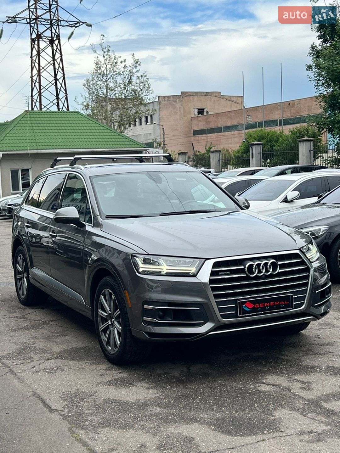 Audi Q7 2017 VIN WA1VAAF70JD025398 фото оголошення 2 з 63