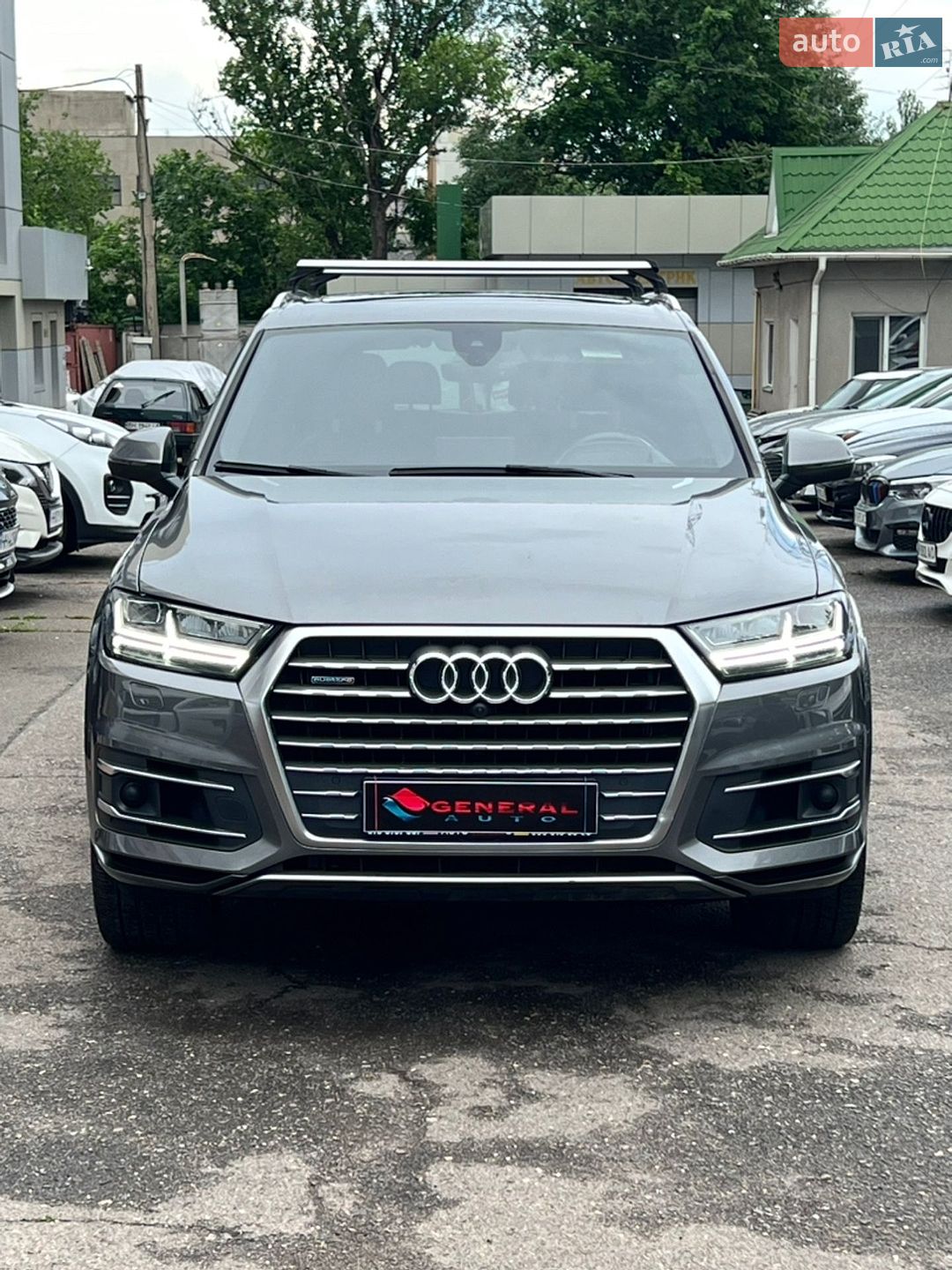 Audi Q7 2017 VIN WA1VAAF70JD025398 фото оголошення 12 з 63
