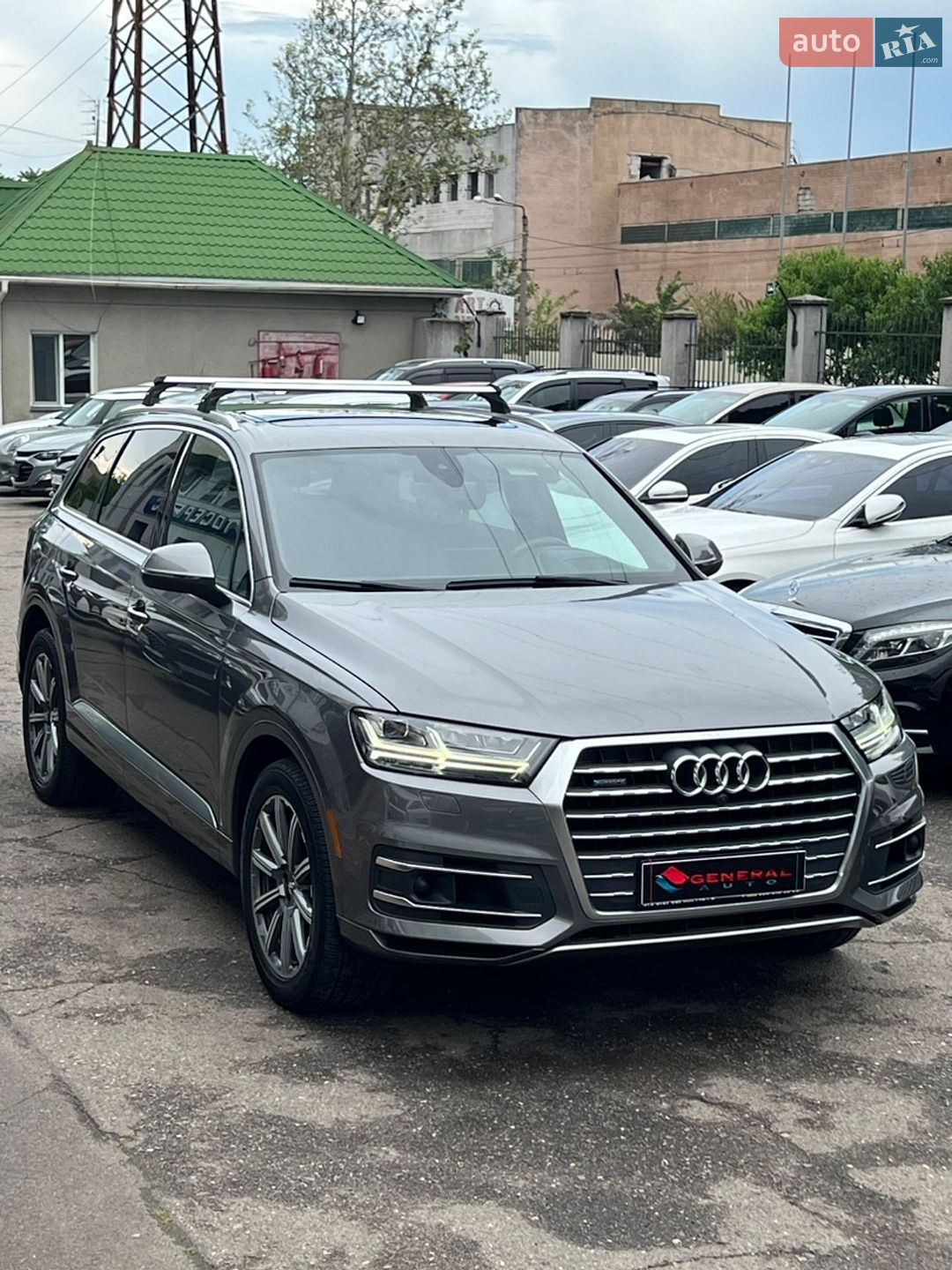 Audi Q7 2017 VIN WA1VAAF70JD025398 фото оголошення 3 з 63
