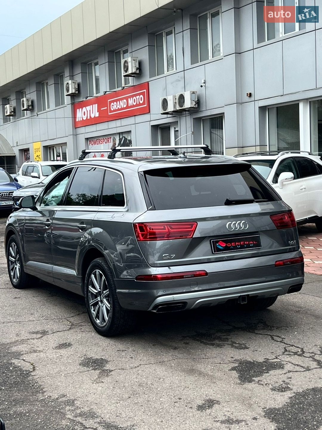 Audi Q7 2017 VIN WA1VAAF70JD025398 фото оголошення 5 з 63