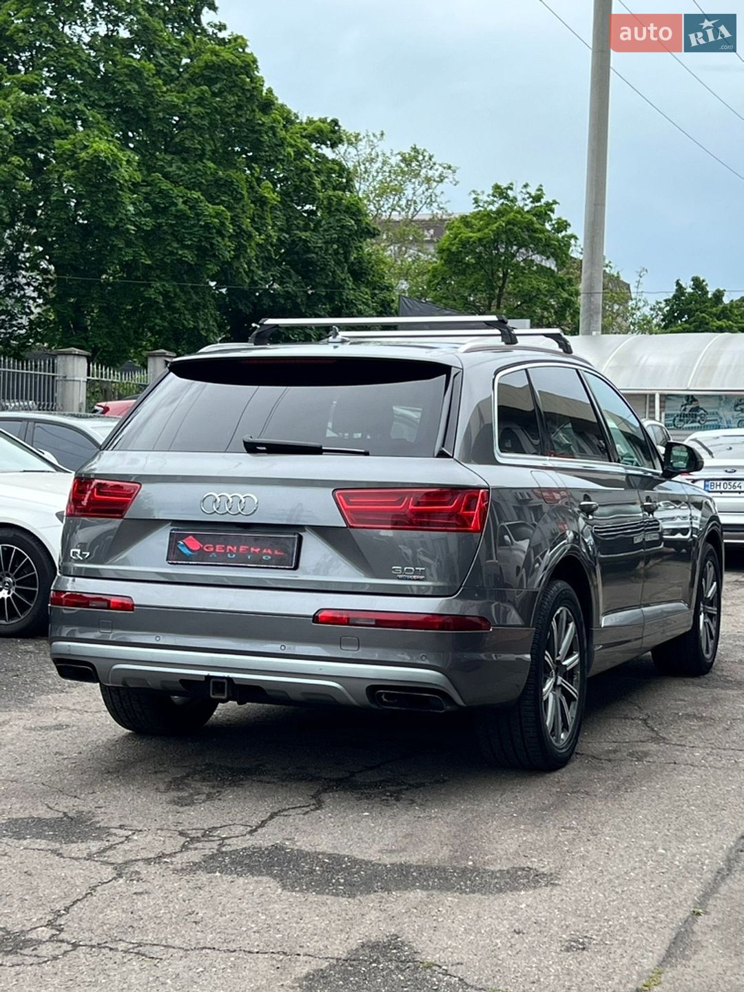 Audi Q7 2017 VIN WA1VAAF70JD025398 фото оголошення 6 з 63