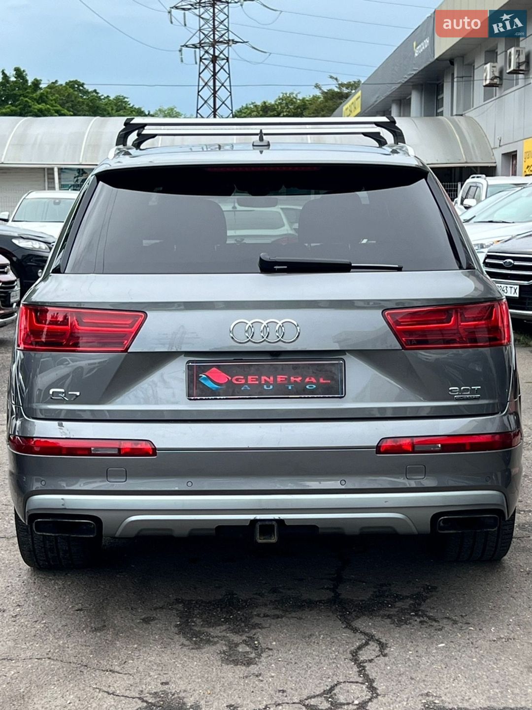 Audi Q7 2017 VIN WA1VAAF70JD025398 фото оголошення 10 з 63