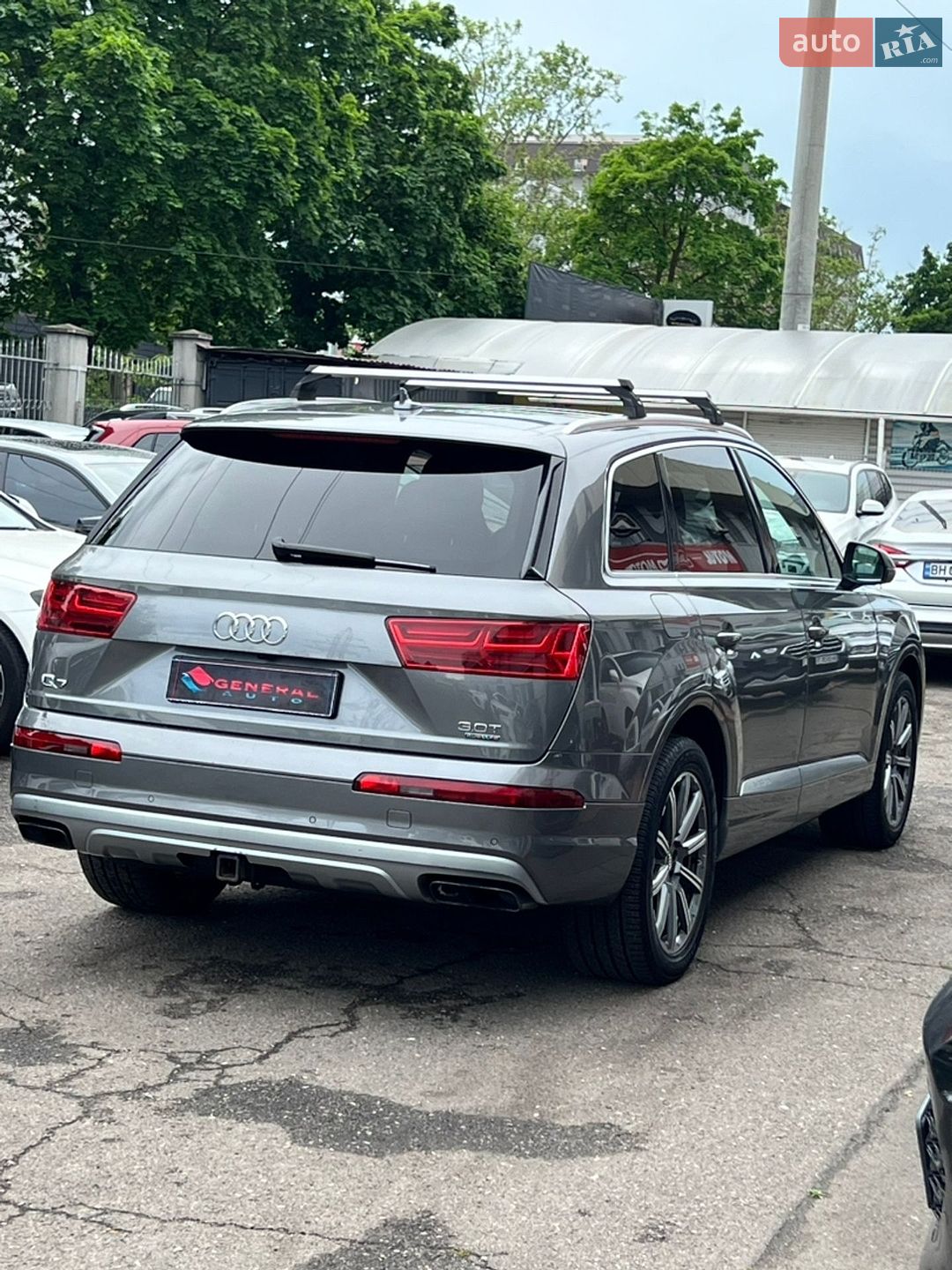 Audi Q7 2017 VIN WA1VAAF70JD025398 фото оголошення 8 з 63