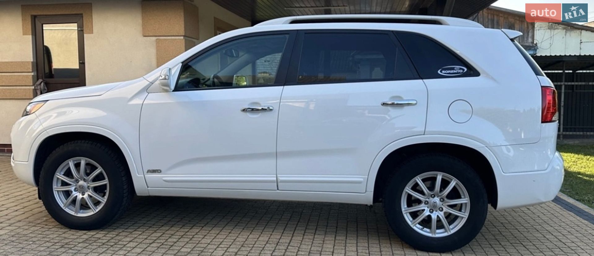 Kia Sorento 2012 VIN KNAKU814DC5345751 фото оголошення 15 з 143
