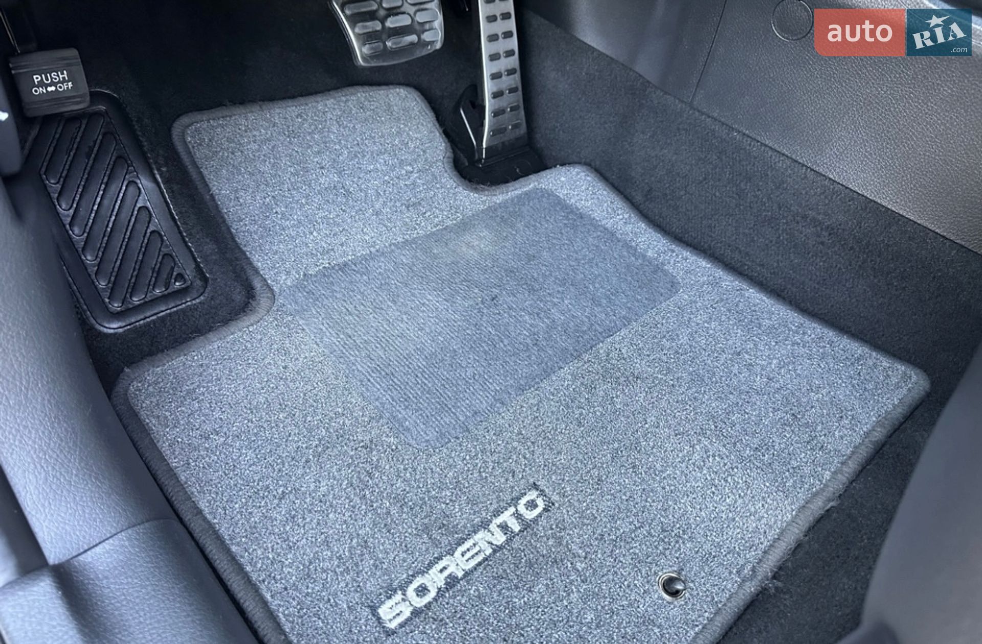 Kia Sorento 2012 VIN KNAKU814DC5345751 фото оголошення 53 з 143