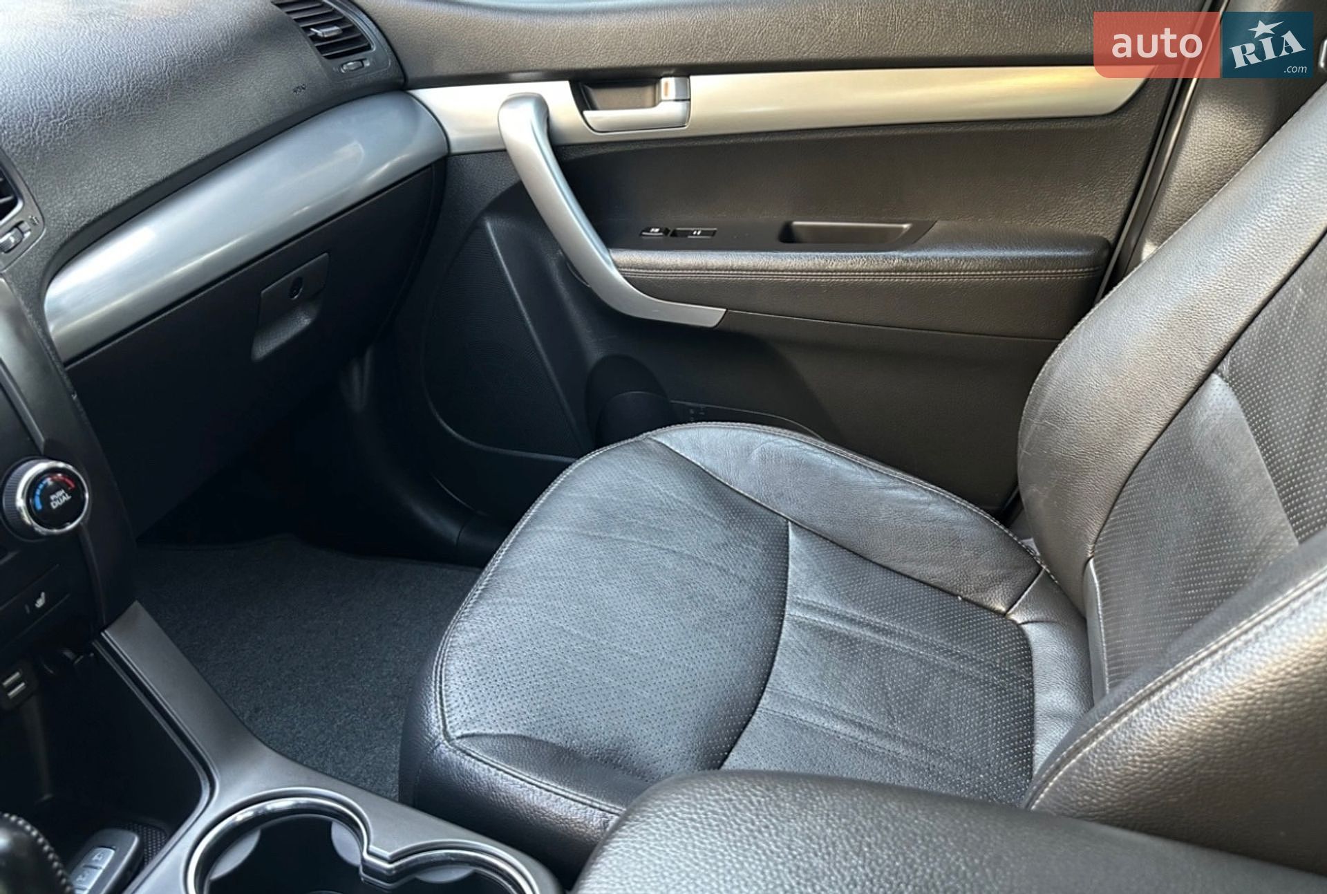 Kia Sorento 2012 VIN KNAKU814DC5345751 фото оголошення 59 з 143