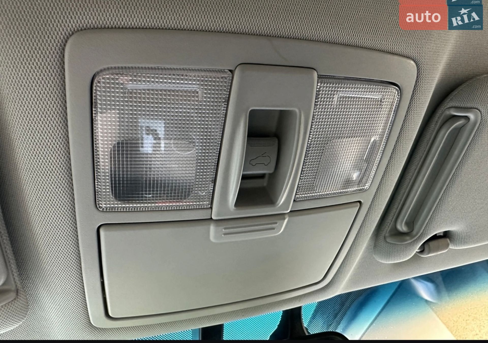 Kia Sorento 2012 VIN KNAKU814DC5345751 фото оголошення 65 з 143