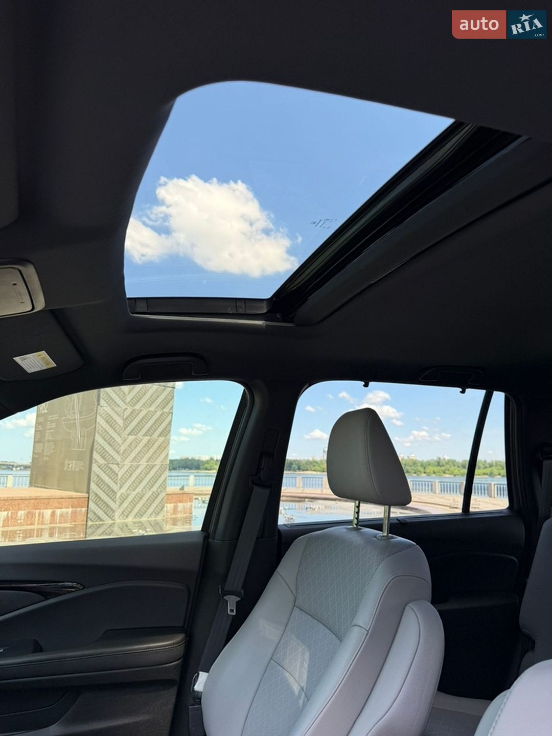 Honda Passport 2021 VIN 5FNYF8H9XMB024364 фото оголошення 20 з 42