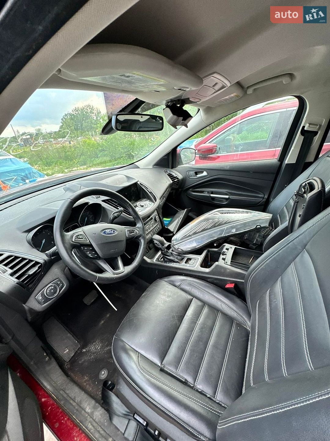 Ford Escape 2019 VIN 1FMCU0J98KUC33033 фото оголошення 5 з 17
