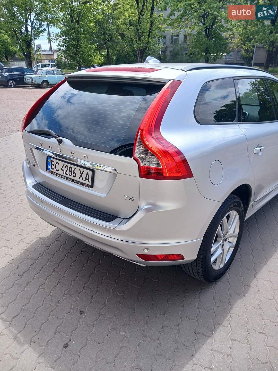 Volvo XC60 2016 VIN YV440MDJ1H2083950 фото оголошення 9 з 21