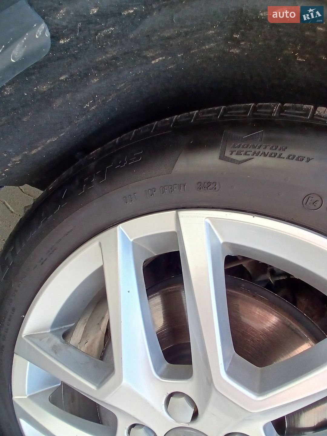 Volvo XC60 2016 VIN YV440MDJ1H2083950 фото оголошення 11 з 21