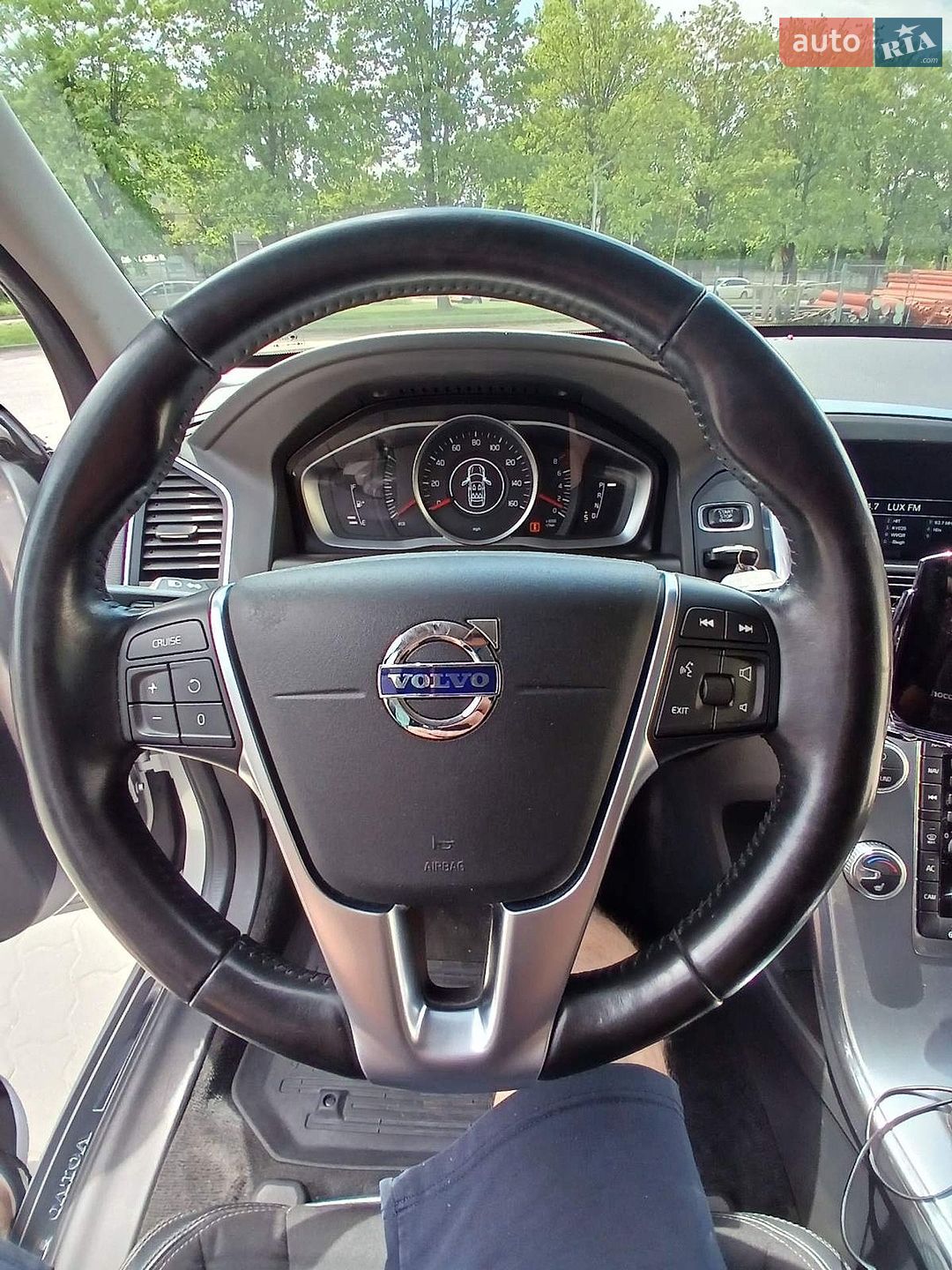 Volvo XC60 2016 VIN YV440MDJ1H2083950 фото оголошення 17 з 21