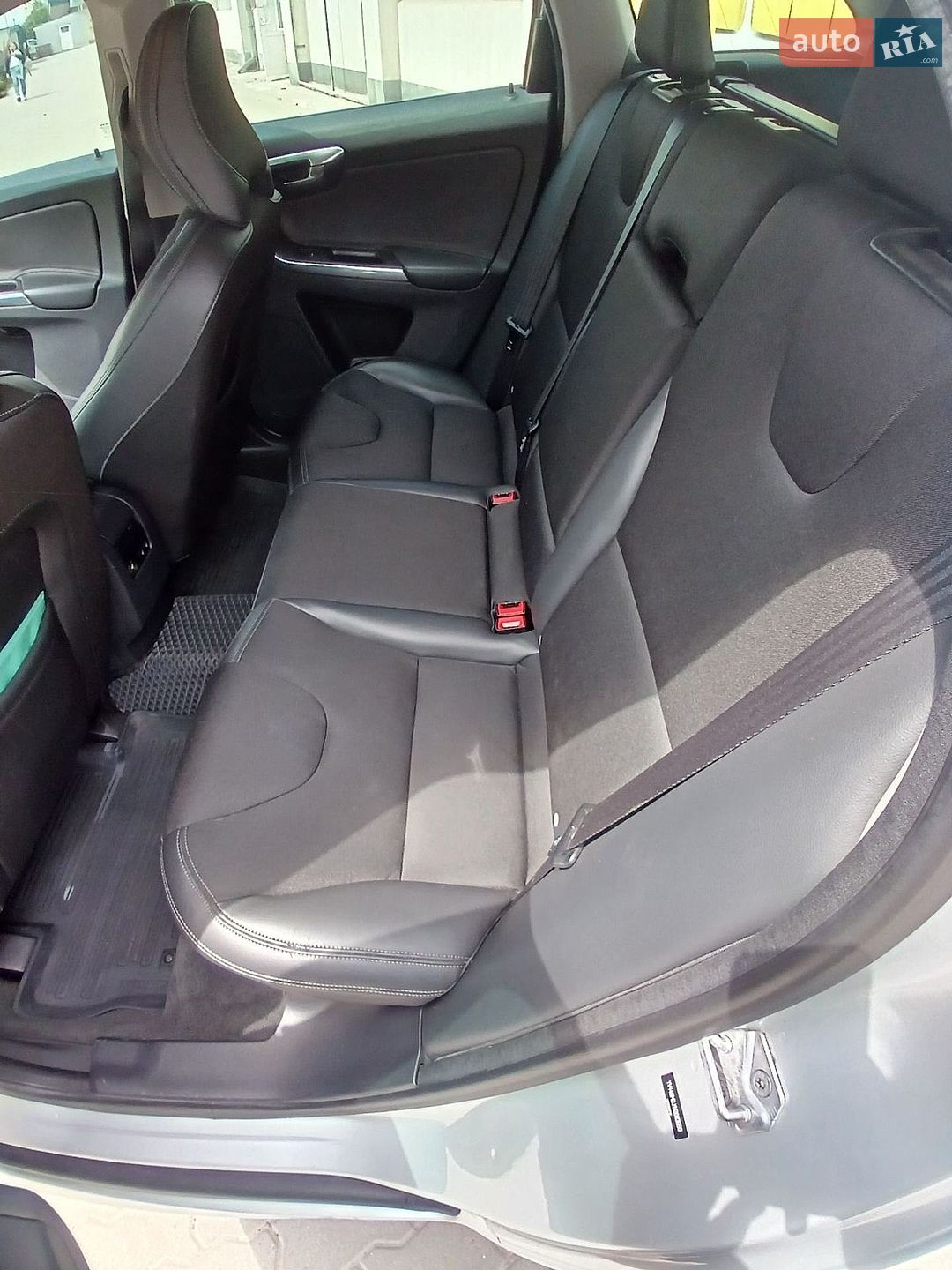 Volvo XC60 2016 VIN YV440MDJ1H2083950 фото оголошення 21 з 21