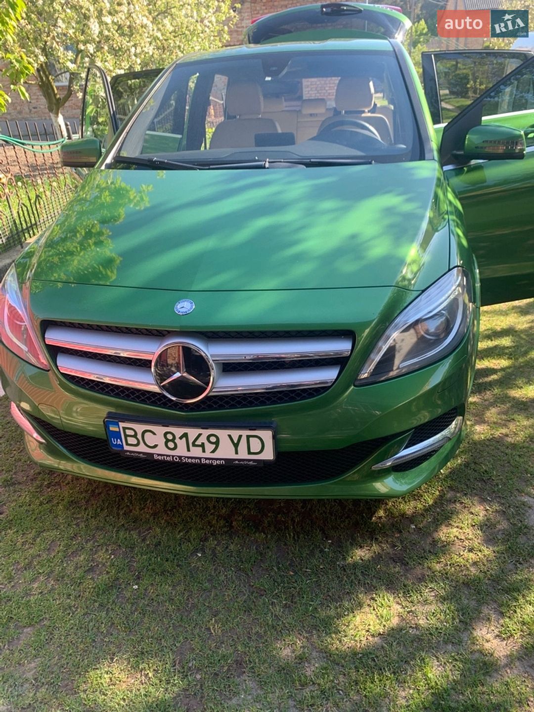 Mercedes-Benz B-Class 2016 VIN WDD2428901J012109 фото оголошення 2 з 32