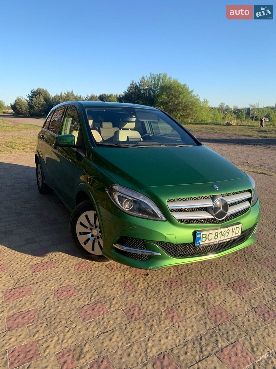 Mercedes-Benz B-Class 2016 VIN WDD2428901J012109 фото оголошення 3 з 32