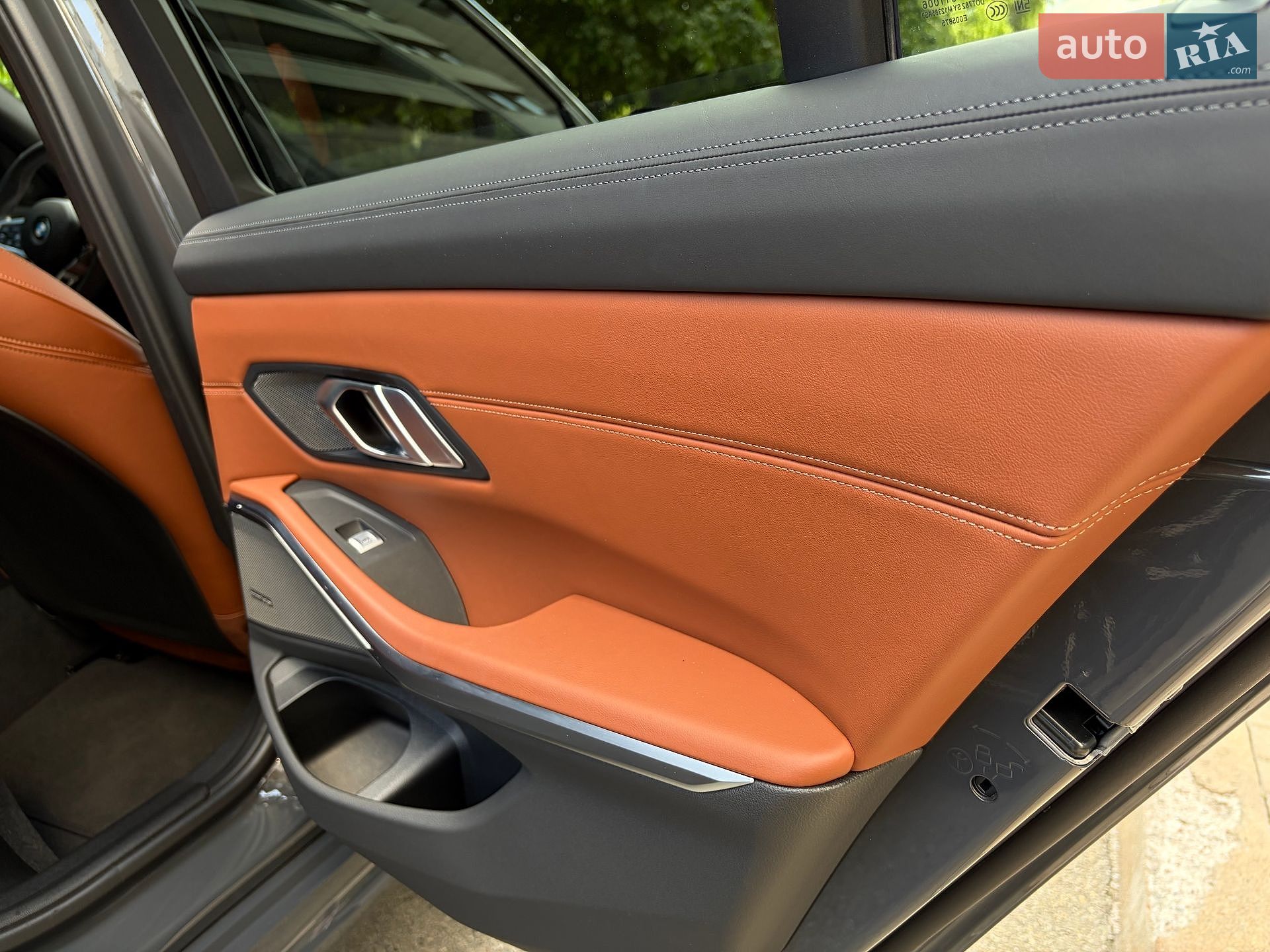 BMW 3 Series 2025 VIN WBA41FF010FU64479 фото оголошення 28 з 58