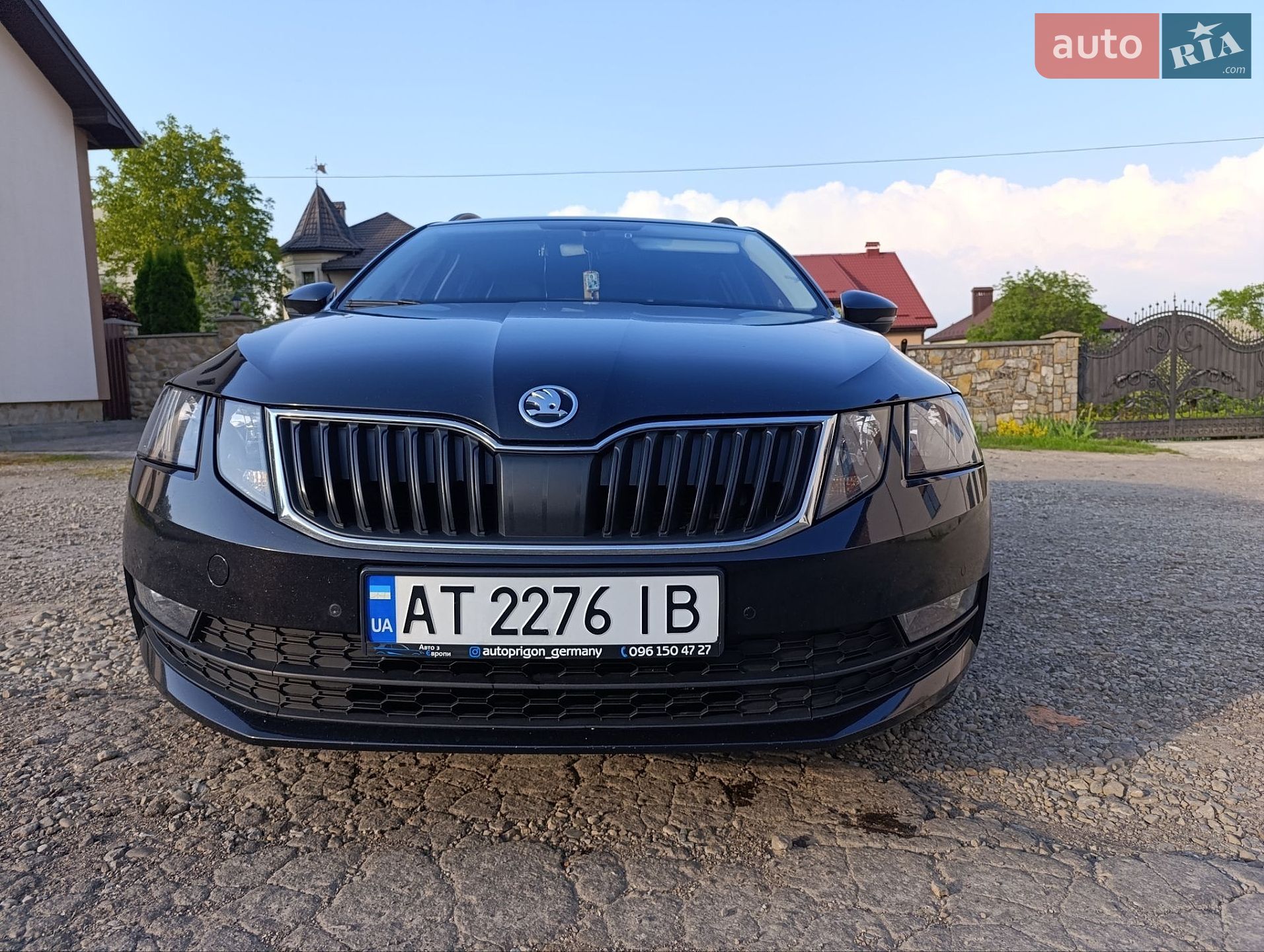 Skoda Octavia 2017 VIN TMBJG7NE4J0189931 фото оголошення 2 з 59