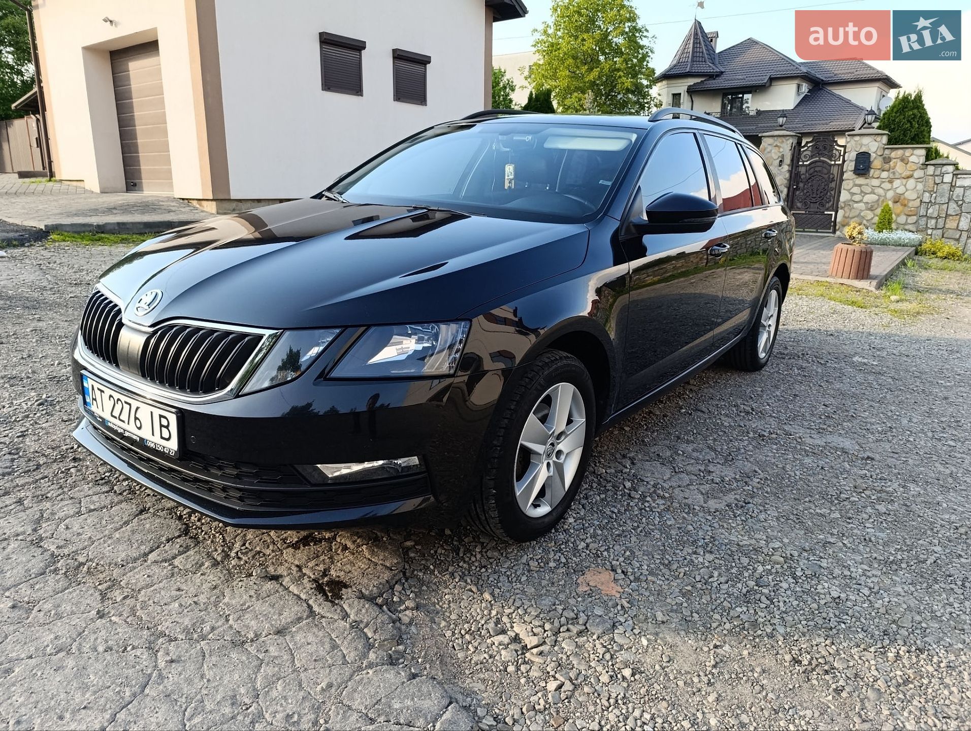 Skoda Octavia 2017 VIN TMBJG7NE4J0189931 фото оголошення 8 з 59