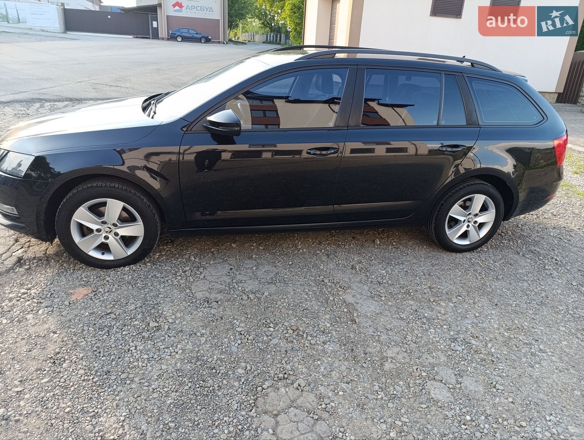 Skoda Octavia 2017 VIN TMBJG7NE4J0189931 фото оголошення 12 з 59