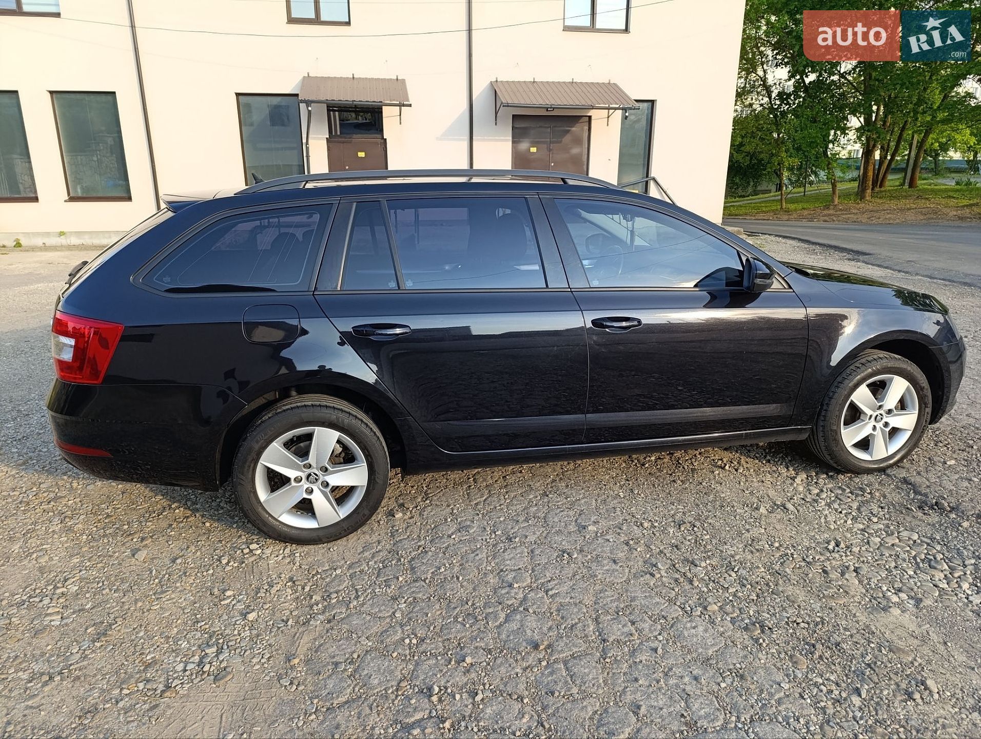 Skoda Octavia 2017 VIN TMBJG7NE4J0189931 фото оголошення 13 з 59