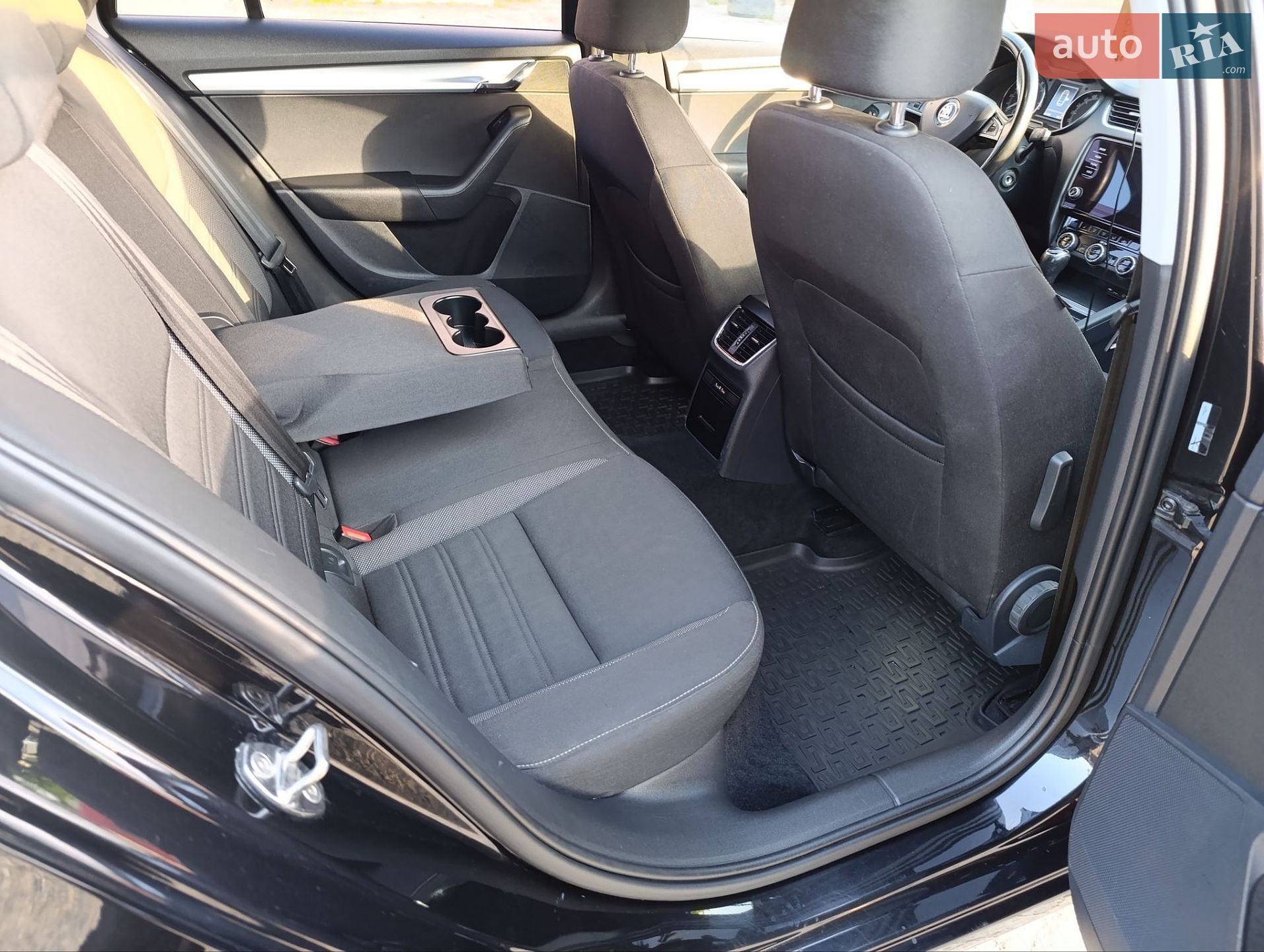 Skoda Octavia 2017 VIN TMBJG7NE4J0189931 фото оголошення 23 з 59