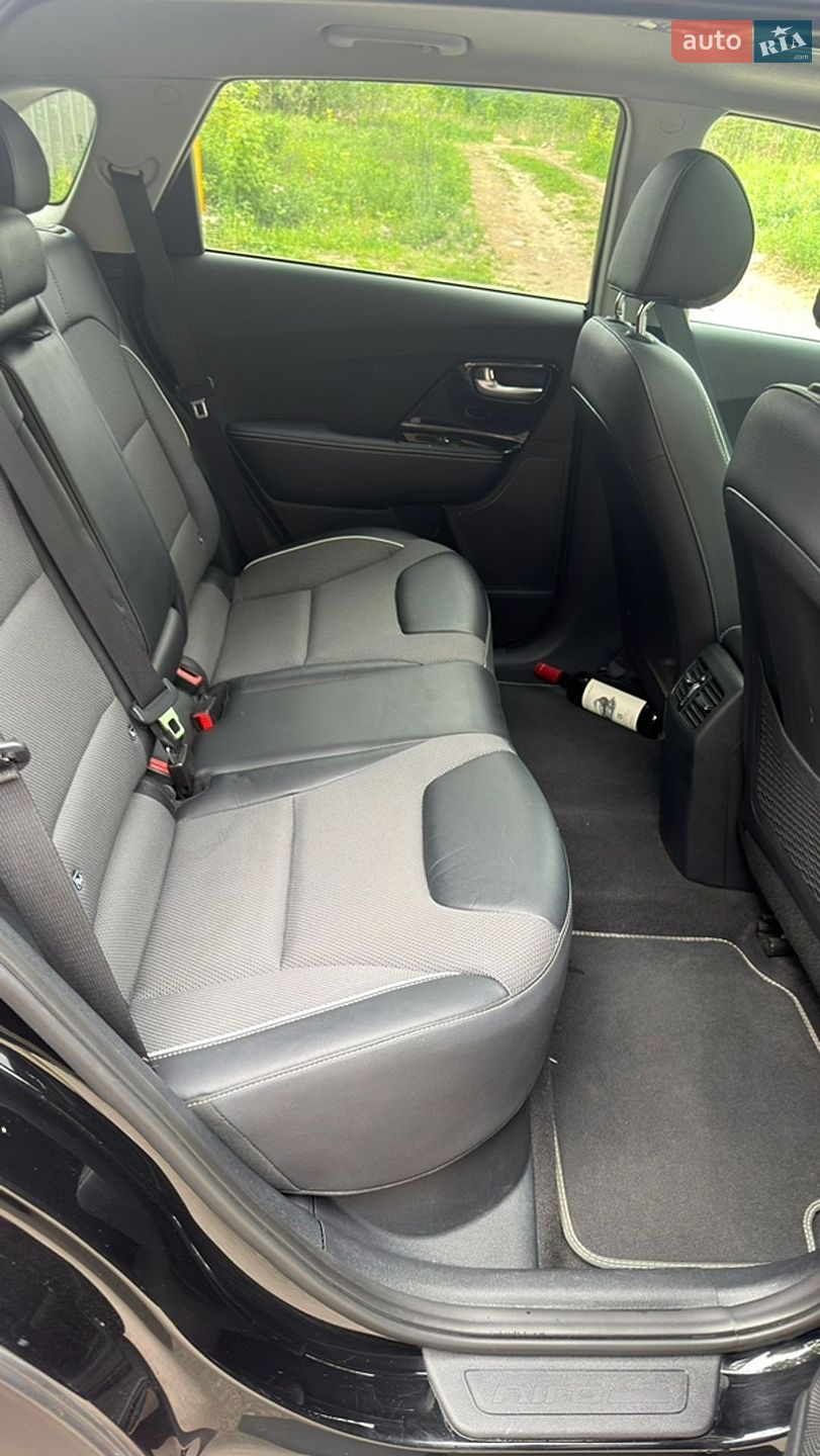 Kia Niro 2021 VIN KNACC81GFM5093878 фото оголошення 19 з 40