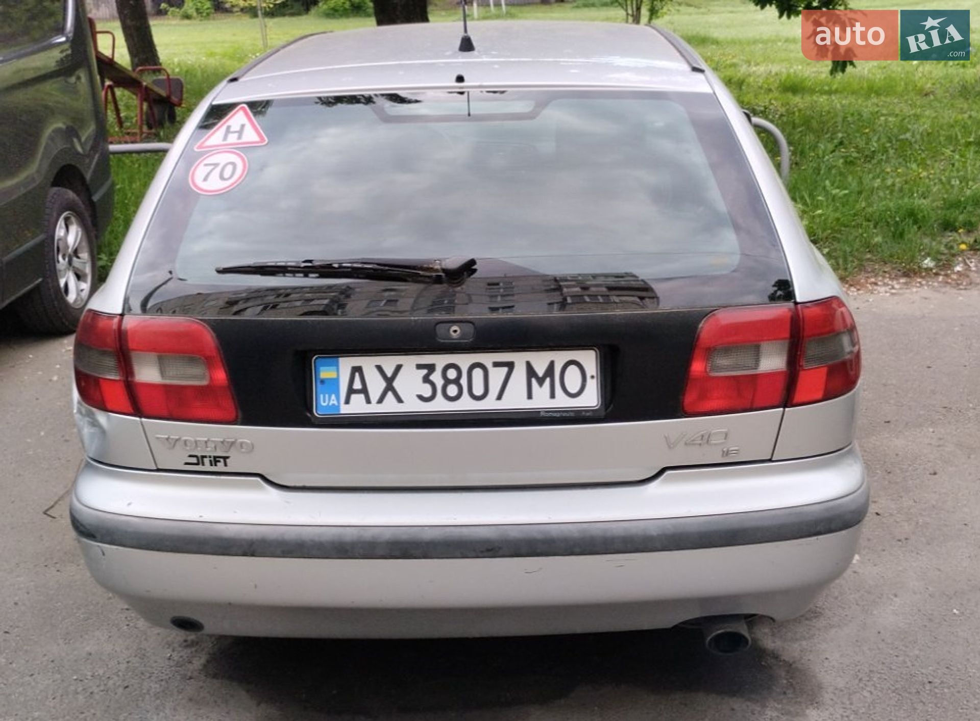 Volvo V40 1999 VIN YV1VW10F3YF469954 фото оголошення 2 з 7