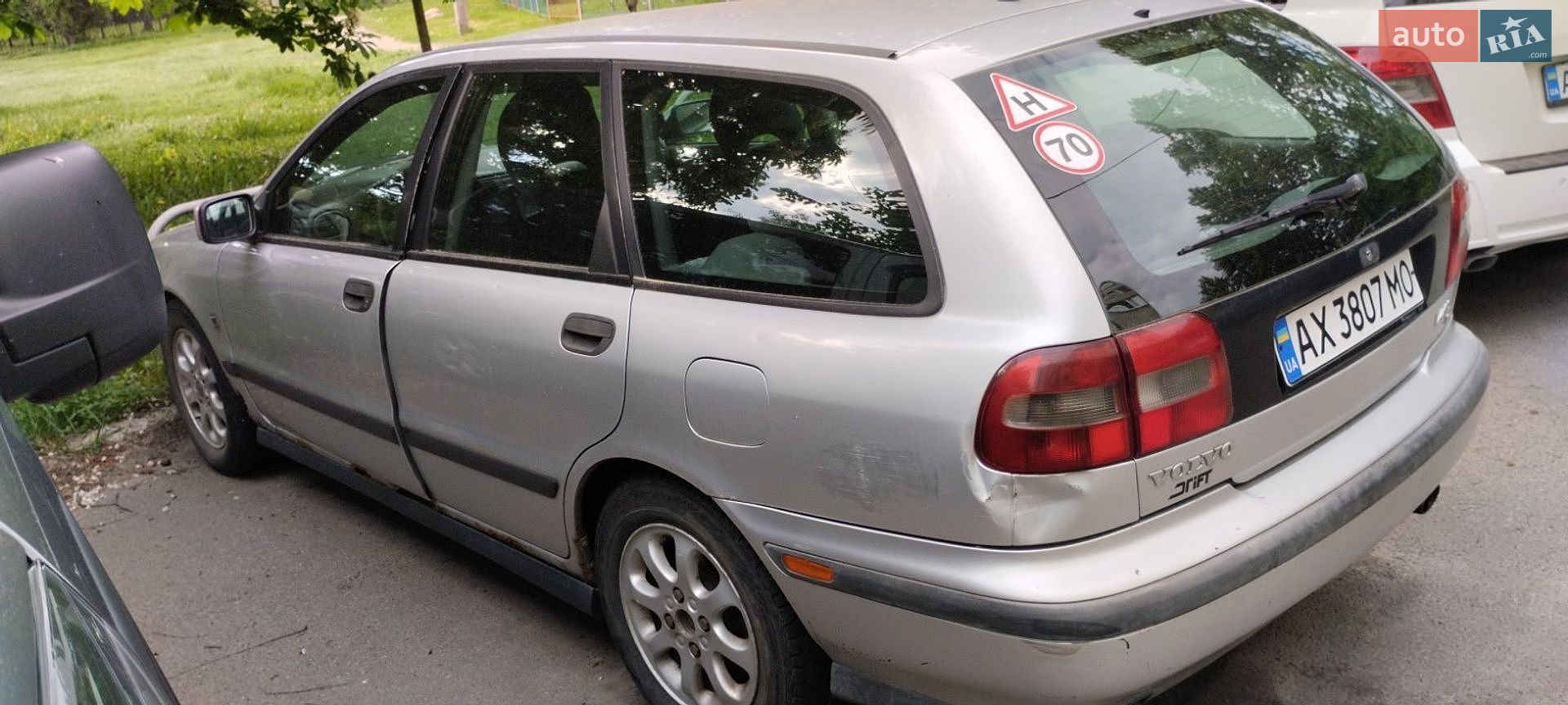 Volvo V40 1999 VIN YV1VW10F3YF469954 фото оголошення 5 з 7