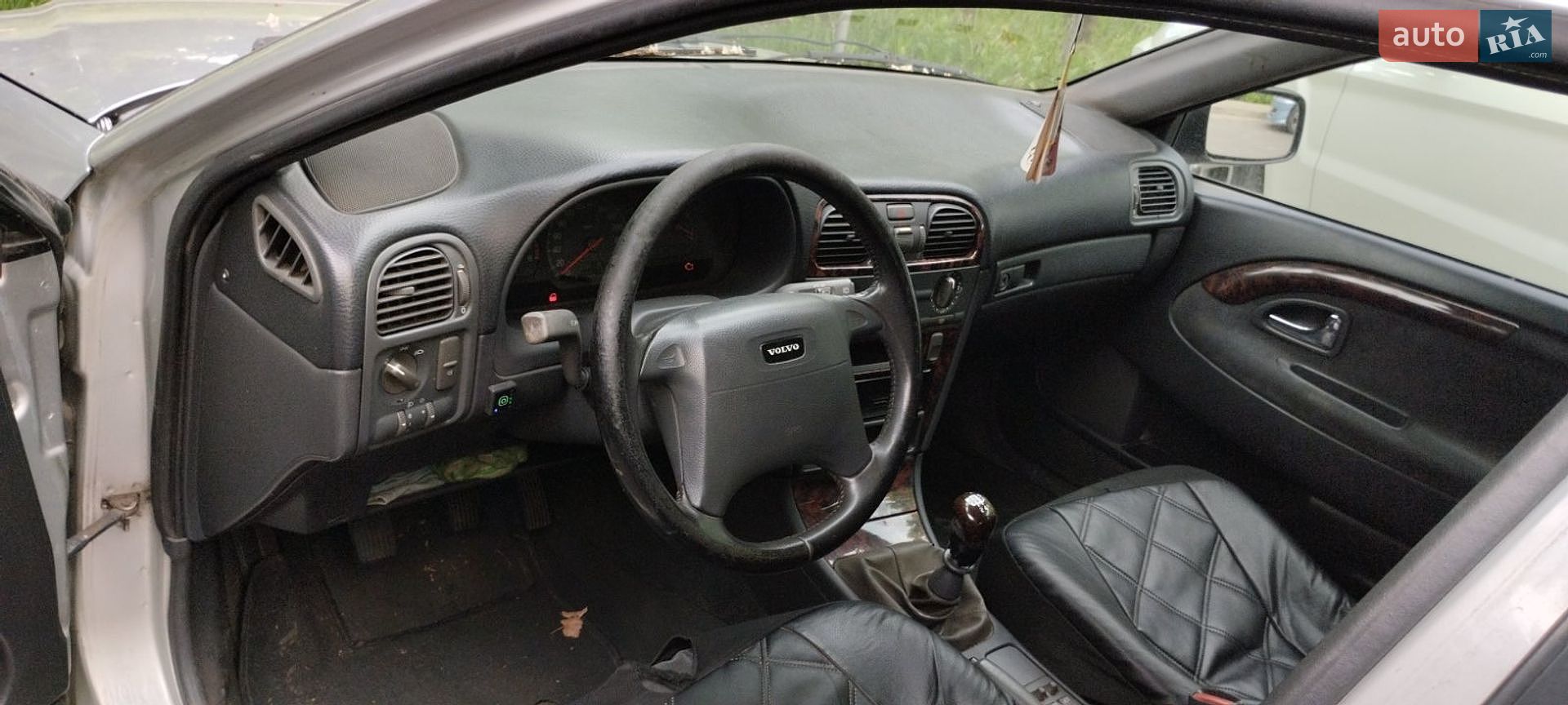 Volvo V40 1999 VIN YV1VW10F3YF469954 фото оголошення 6 з 7