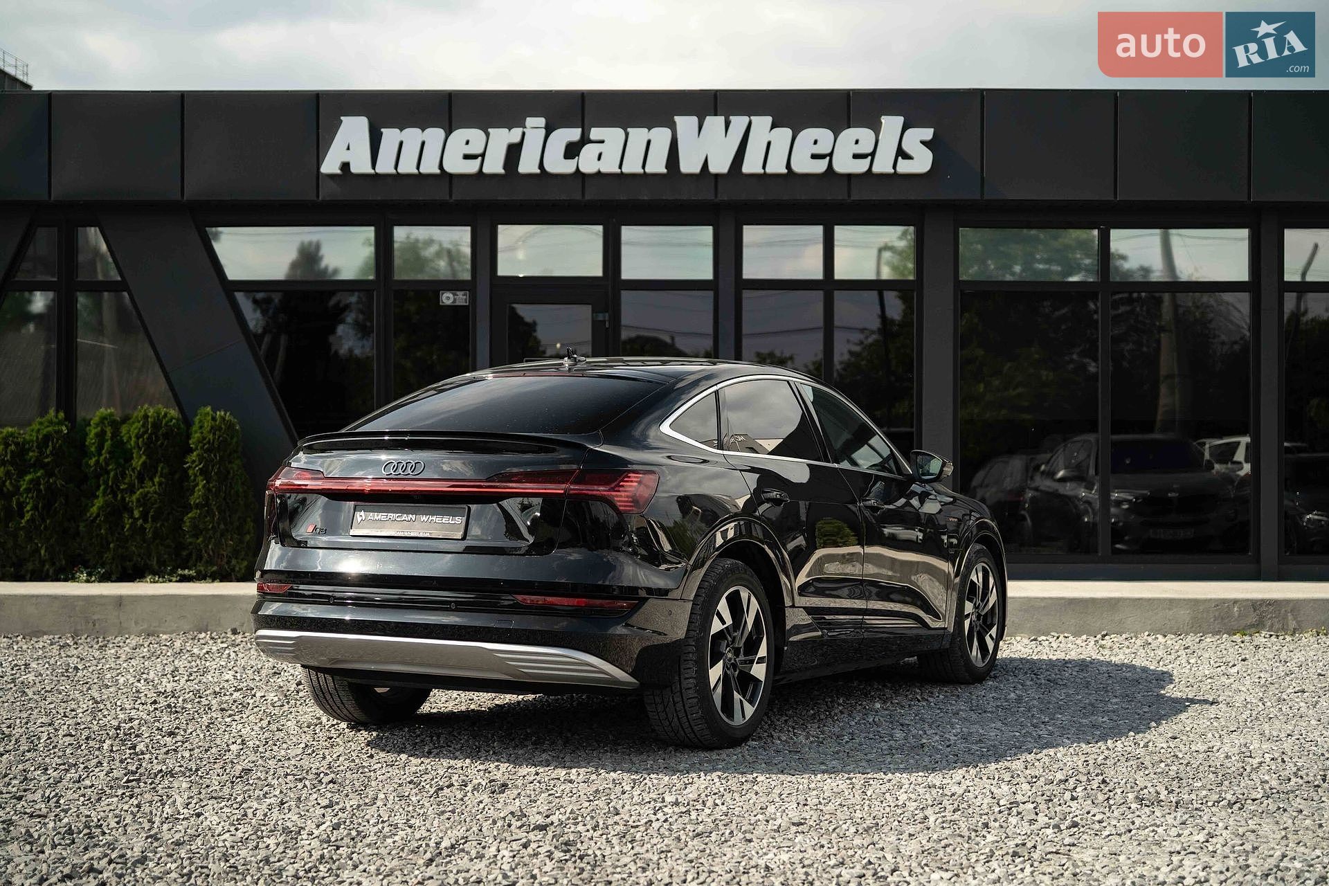 Audi e-tron 2022 VIN WA12AAGE5NB033921 фото оголошення 5 з 49