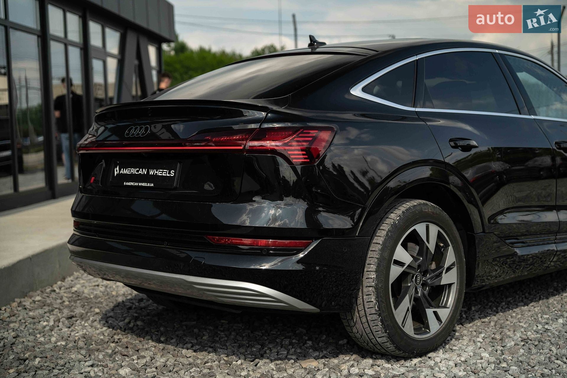 Audi e-tron 2022 VIN WA12AAGE5NB033921 фото оголошення 6 з 49