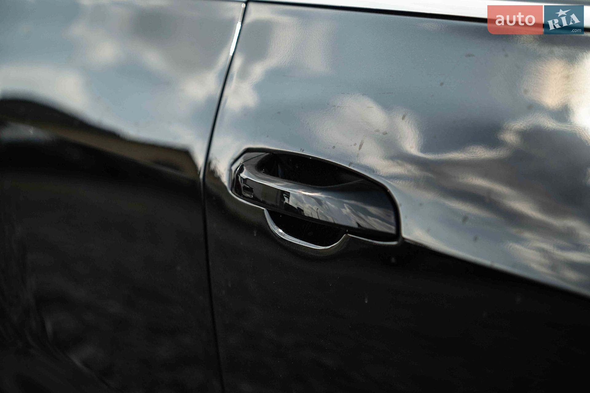 Audi e-tron 2022 VIN WA12AAGE5NB033921 фото оголошення 17 з 49