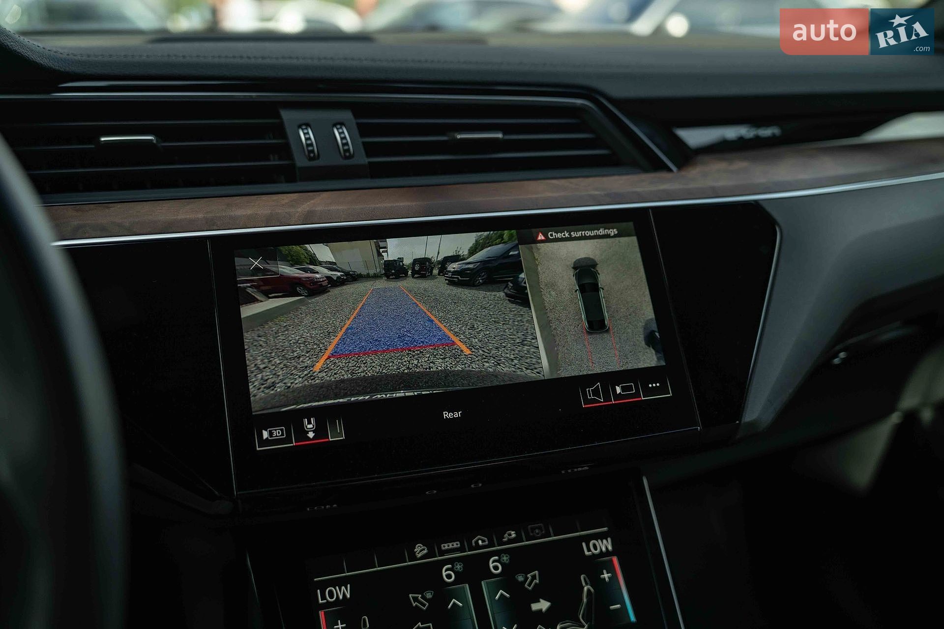 Audi e-tron 2022 VIN WA12AAGE5NB033921 фото оголошення 29 з 49