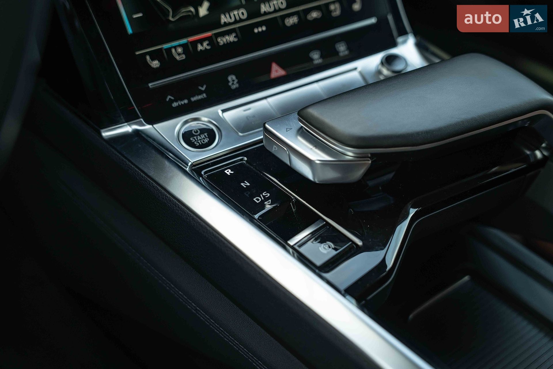 Audi e-tron 2022 VIN WA12AAGE5NB033921 фото оголошення 36 з 49