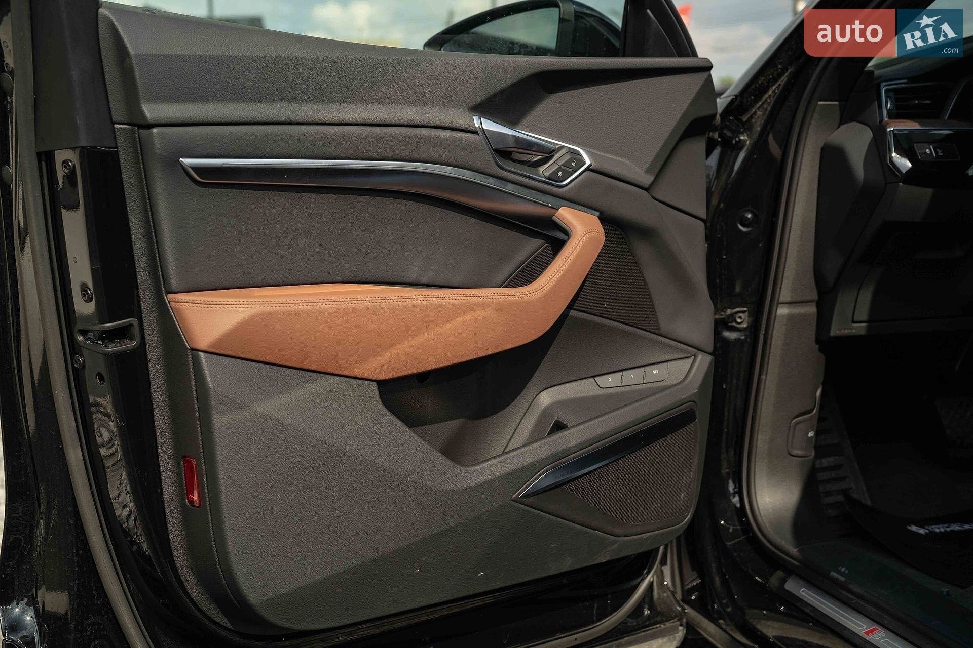 Audi e-tron 2022 VIN WA12AAGE5NB033921 фото оголошення 45 з 49