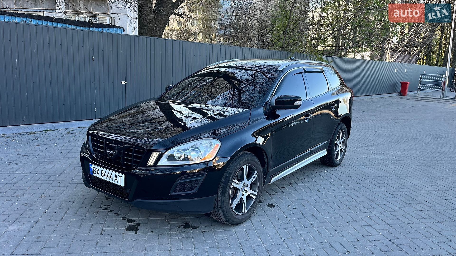 Volvo Xc60 2011 VIN YV4902DZ2B2201981 фото оголошення 2 з 45