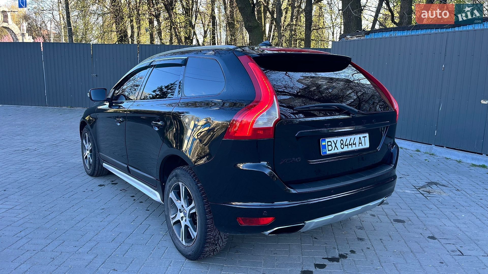 Volvo Xc60 2011 VIN YV4902DZ2B2201981 фото оголошення 4 з 45