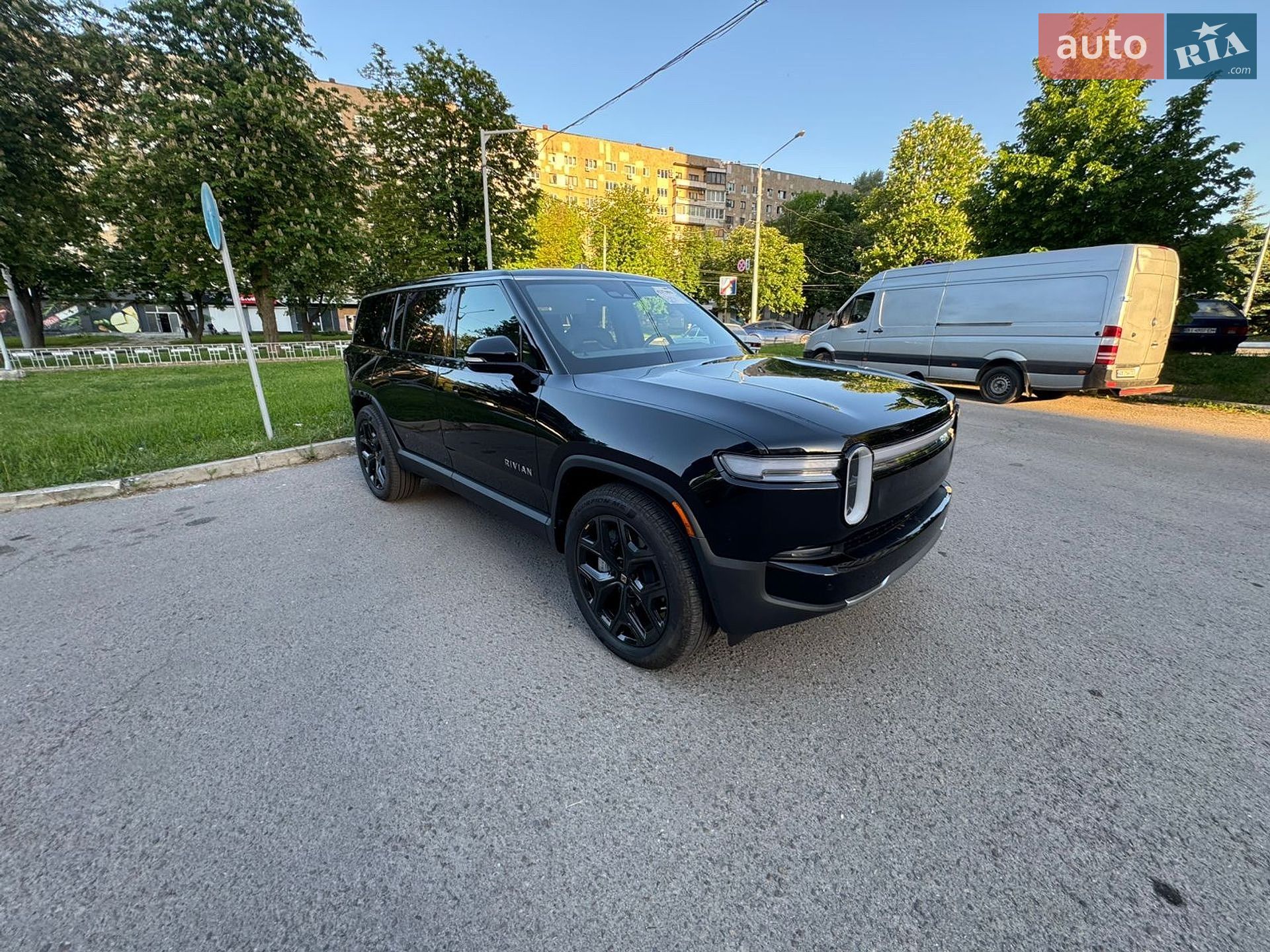 Rivian R1S 2025 VIN 7PDSGBBA1SN071292 фото оголошення 11 з 78