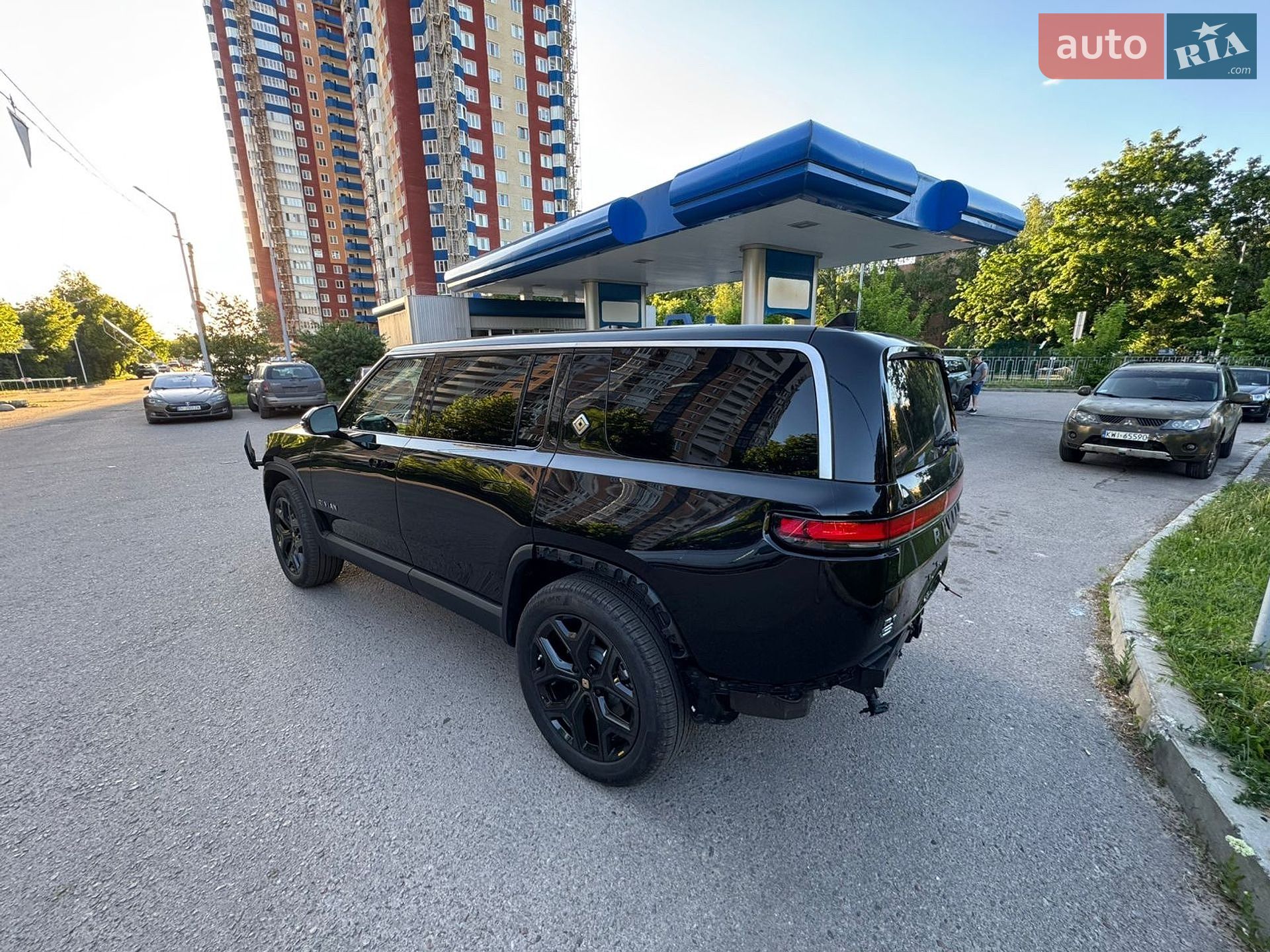 Rivian R1S 2025 VIN 7PDSGBBA1SN071292 фото оголошення 35 з 41