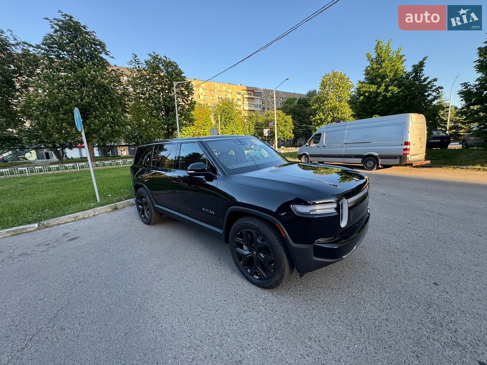 Rivian R1S 2025 VIN 7PDSGBBA1SN071292 фото оголошення 13 з 78