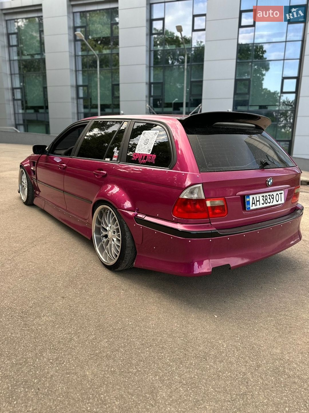 BMW 3 Series 2004 VIN WBAEL71050PR29965 фото оголошення 2 з 4