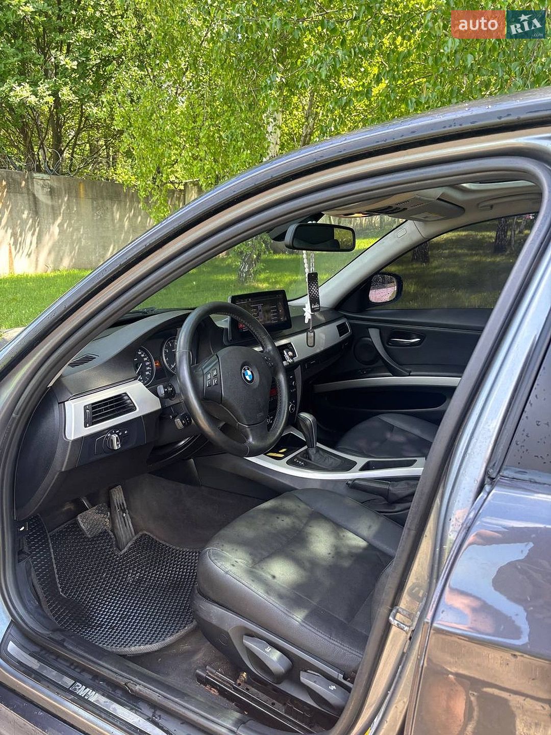 BMW 3 Series 2011 VIN WBAPG7G52BNN18800 фото оголошення 9 з 10