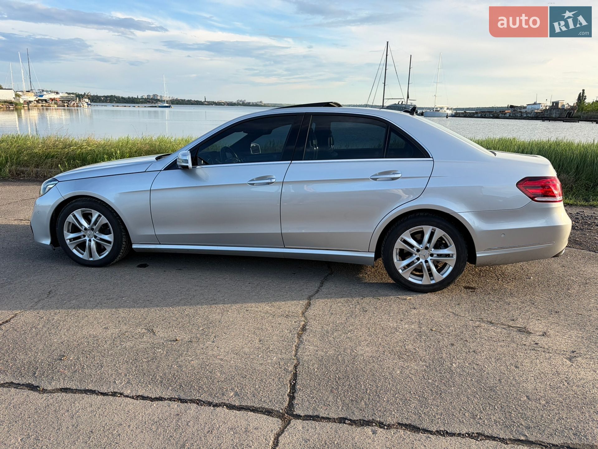 Mercedes-Benz E-Class 2013 VIN WDDHF8CB9EA954654 фото оголошення 3 з 20