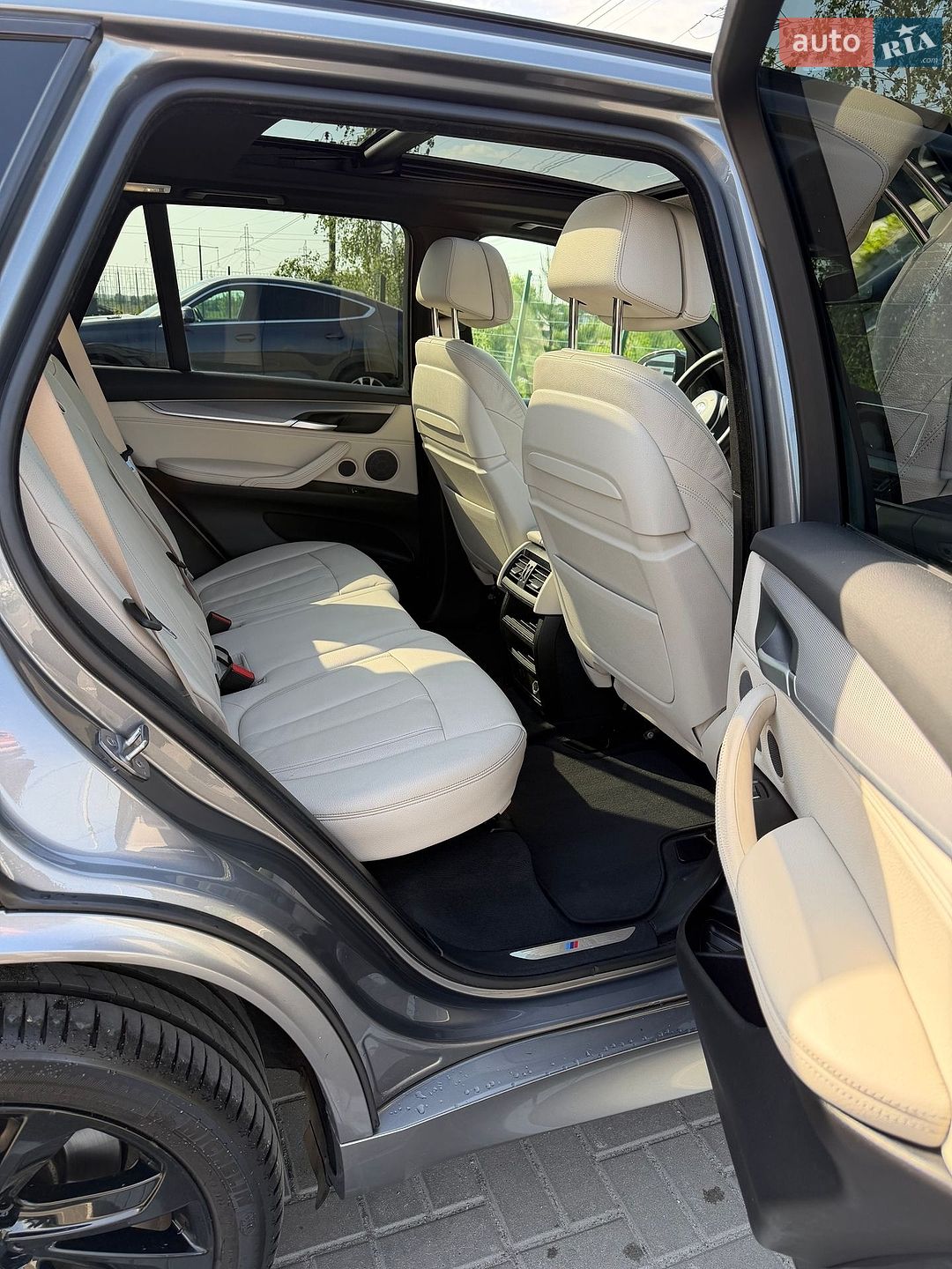 BMW X5 2015 VIN WBAKS610700N58834 фото оголошення 31 з 38