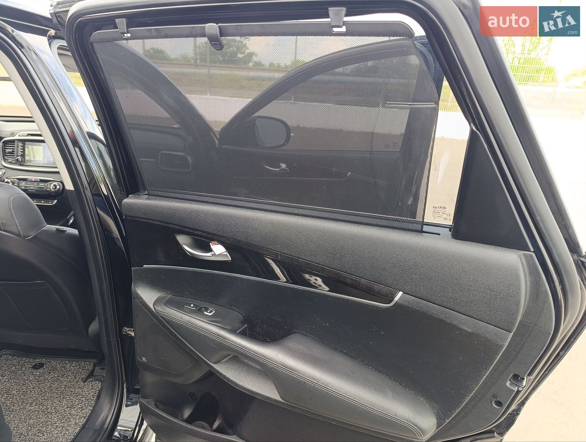 Kia Sorento 2015 VIN KNAPK81ABFA071582 фото оголошення 15 з 36